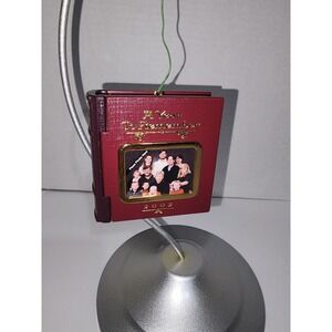 Hallmark Keepsake Ornament 2002 A Year‎ to Remember Photo Book